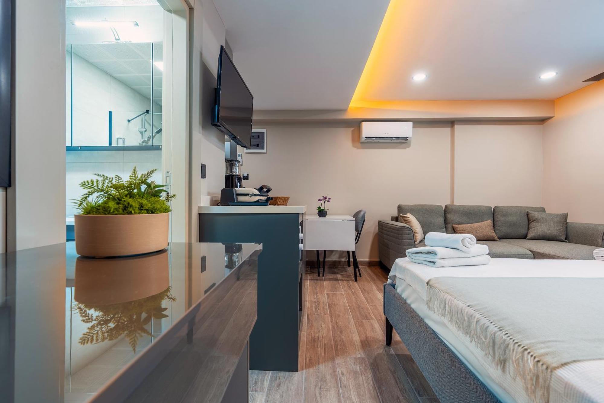 Doqu Suites Hotel Antalya Exterior photo